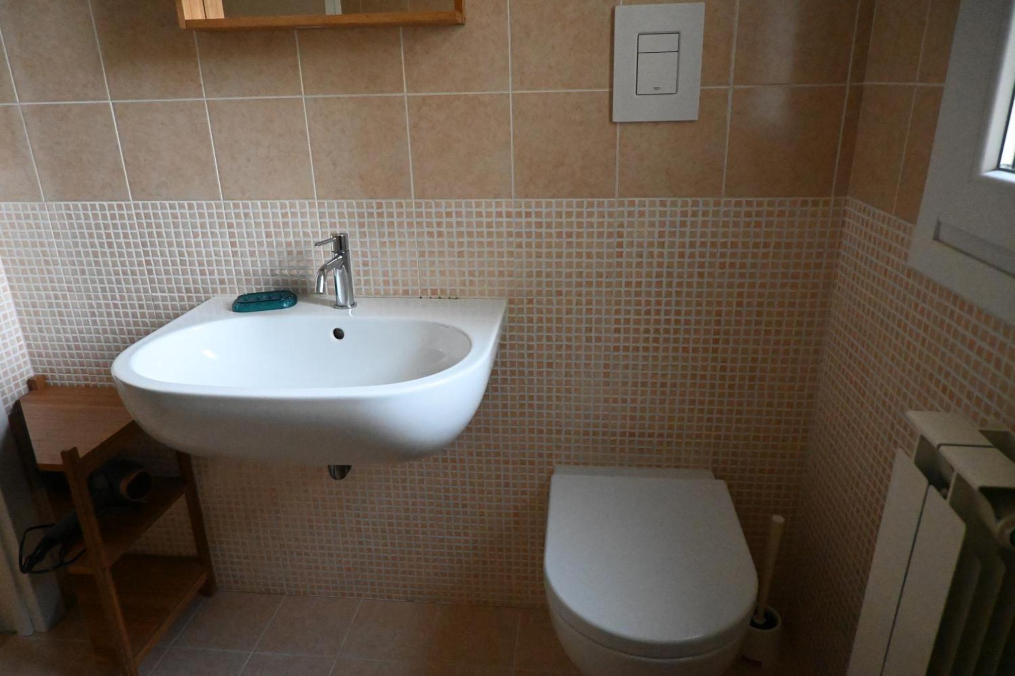 N185 - Numana, Meraviglioso Trilocale Con Terrazzo E Piscina 외부 사진